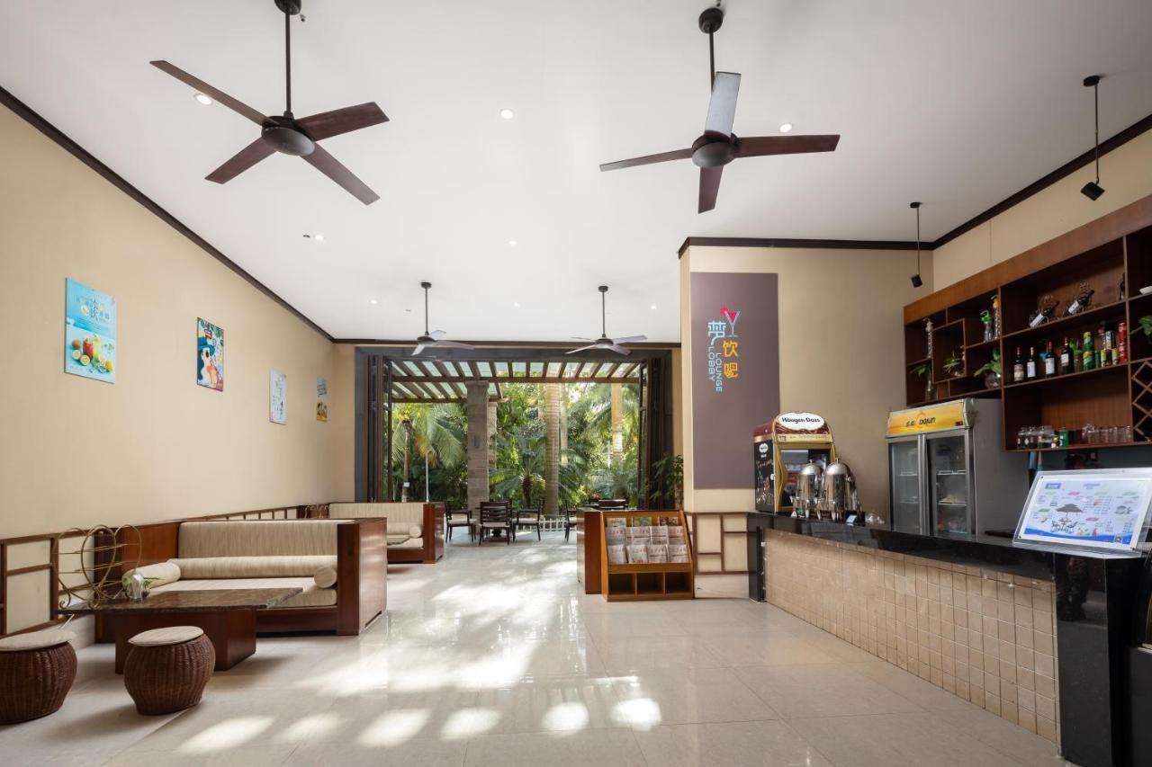 Sanya Seacube Holiday Hotel Екстериор снимка