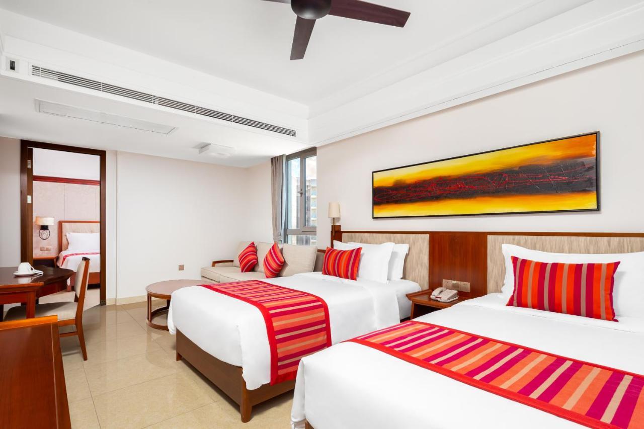 Sanya Seacube Holiday Hotel Екстериор снимка