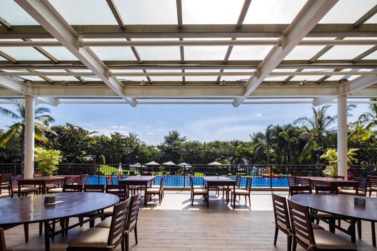 Sanya Seacube Holiday Hotel Екстериор снимка