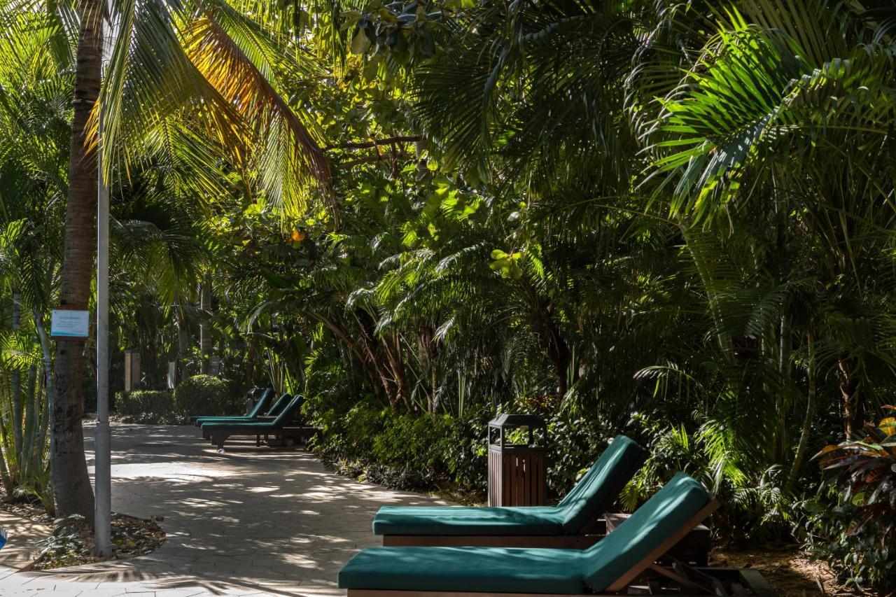 Sanya Seacube Holiday Hotel Екстериор снимка