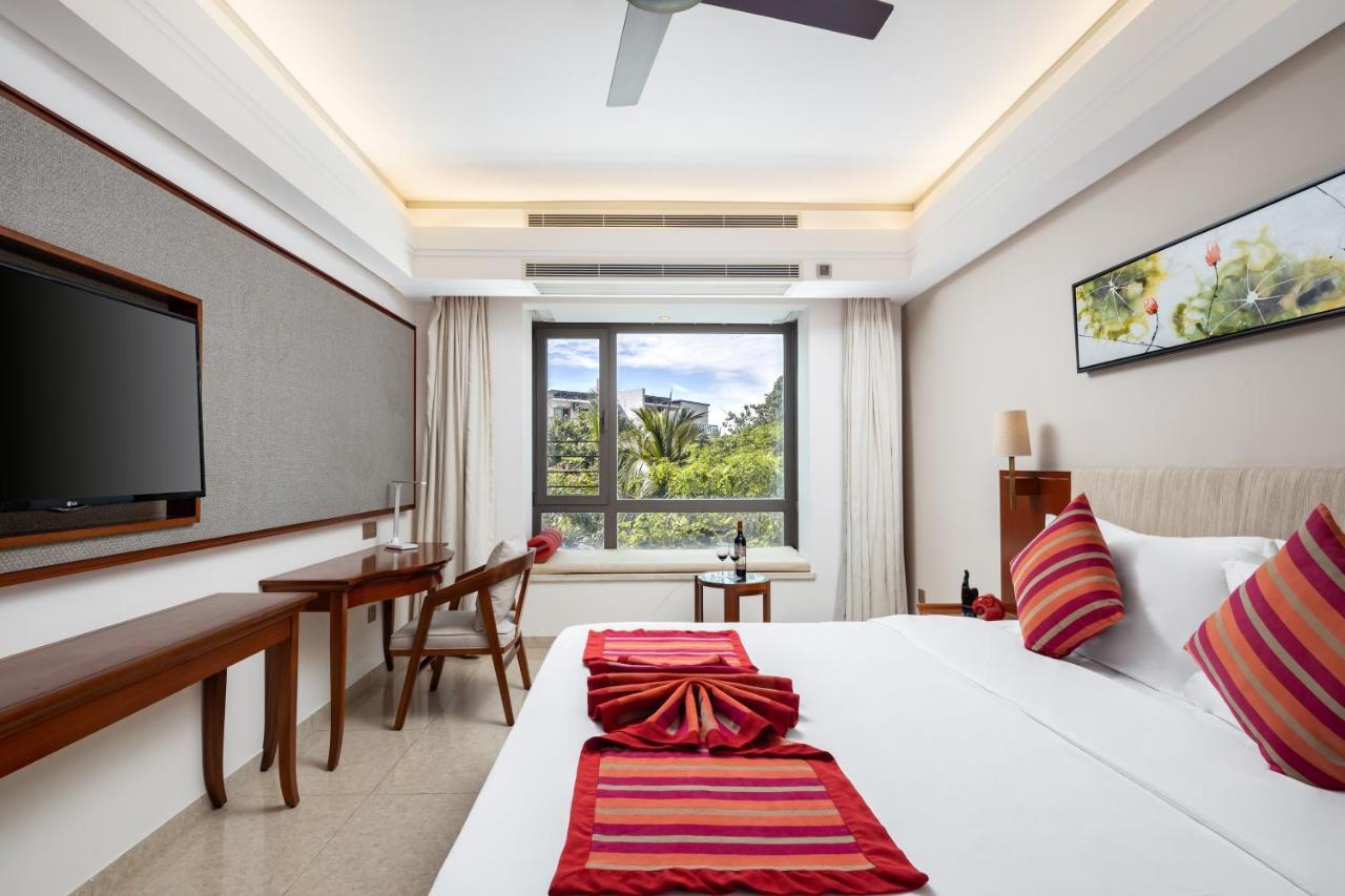 Sanya Seacube Holiday Hotel Екстериор снимка