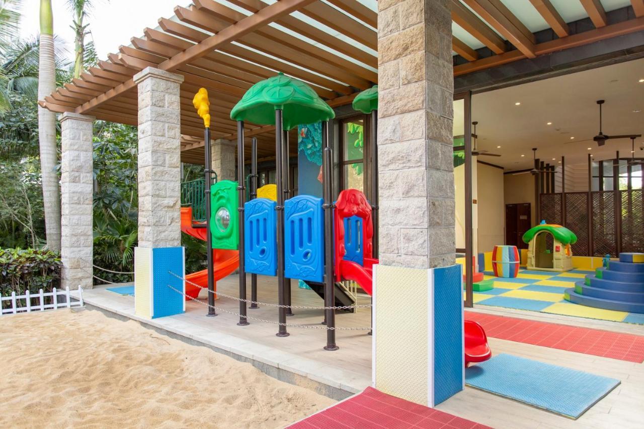 Sanya Seacube Holiday Hotel Екстериор снимка