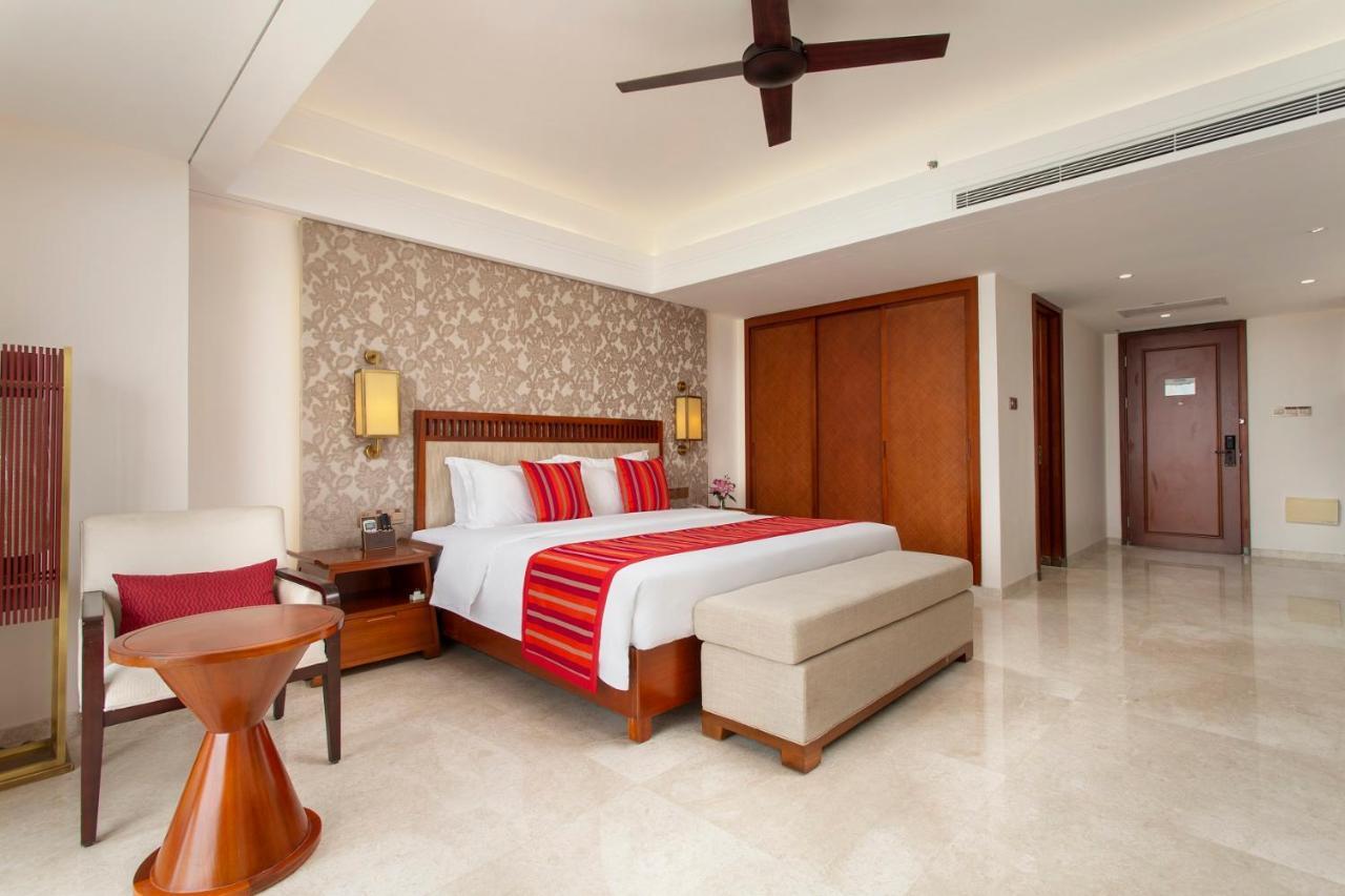 Sanya Seacube Holiday Hotel Екстериор снимка