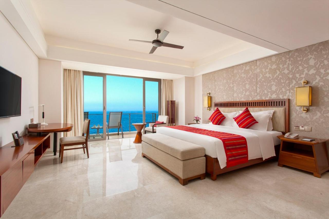 Sanya Seacube Holiday Hotel Екстериор снимка